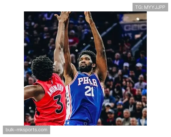 布鲁日边路闪电突袭惊艳全场,新战术体系引爆球迷热议 布鲁日边路闪电突袭惊艳全场,新战术体系引爆球迷热议