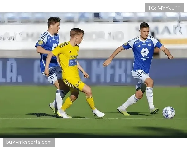 沙尔克04防守端表现亮眼,状态回暖引关注,德甲赛季前景可期 沙尔克04防守端表现亮眼,状态回暖引关注,德甲赛季前景可期