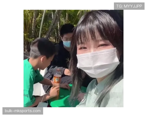 孙悦训练完直接去夜店蹦迪，这自律和放纵切换得也太丝滑了吧